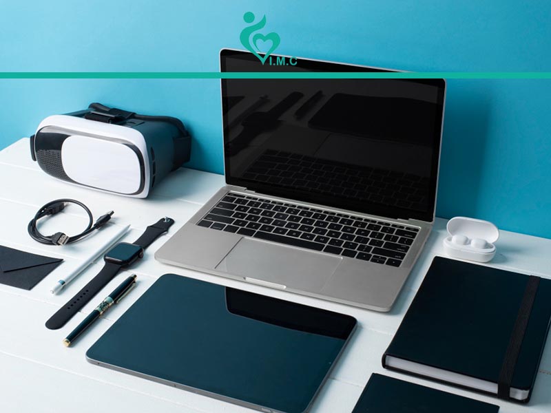 انتظار دانشجوی پزشکی از لپ تاپ